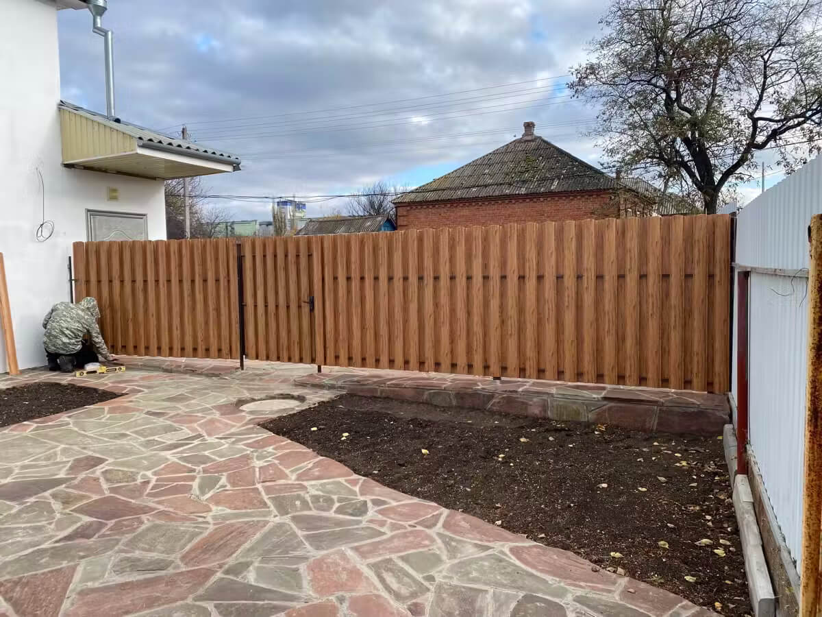 Забор из евроштакетника 7м Кипарис 2хPrintech двусторонний в Вологде