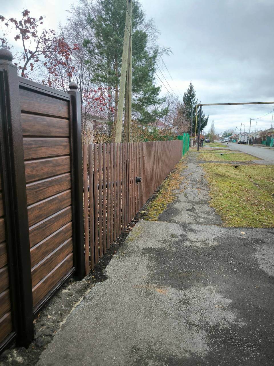 Забор из металлосайдинга Евро-Брус 46м Античное Дерево Принтек фото 3 в Вологде